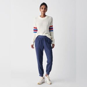 NWT Faherty Arlie Day Jogger in Navy Blue Size XS.